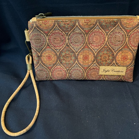 Joyful Creations Wristlet - Picture 3 of 4